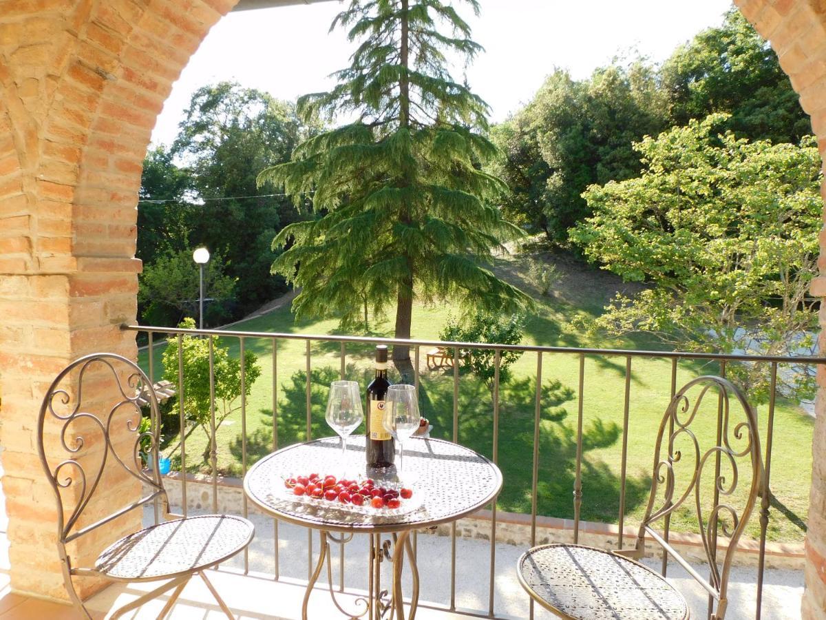 Casa Vacanze Senesi San Gimignano Buitenkant foto